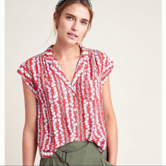 Anthropologie Tops - Anthropologie Red Floral Button-Down Shirt